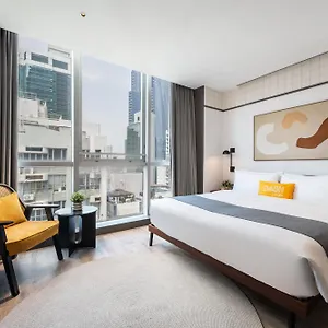 Dash Living On Queen's Hotel Hong Kong